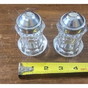 FOSTORIA SALEM SALT & PEPPER SET w/METAL LIDS